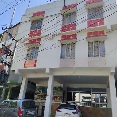 The Executive Inn Γουβαχάτι Εξωτερικό φωτογραφία